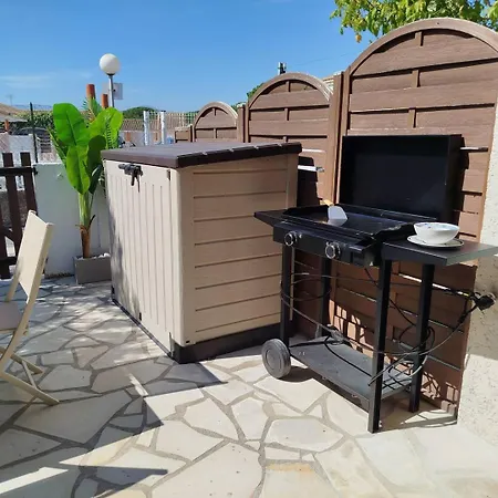 בית נופש Pavillon T2 Mezzanine Avec Piscine Collective Et Parking -4jde28 *