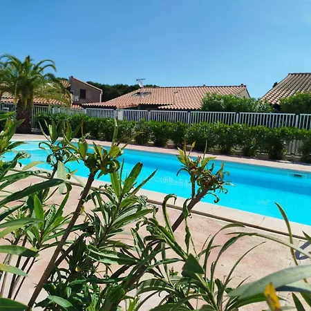 בית נופש Pavillon T2 Mezzanine Avec Piscine Collective Et Parking -4jde28 *